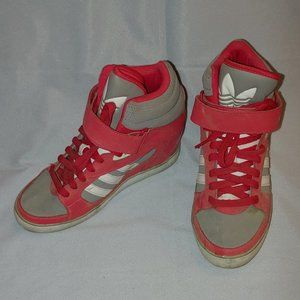 Adidas high tops with built in heels!